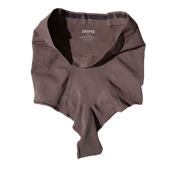 SKIMS Seamless Sculpt High-waisted Thong In Cocoa Brown Shaping Shapewear - Picture 5 of 8